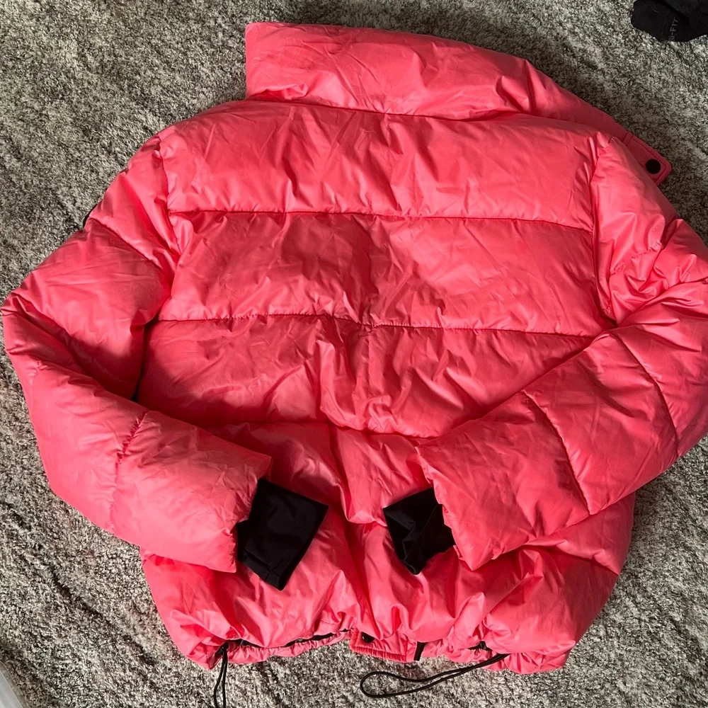 Noize barely worn